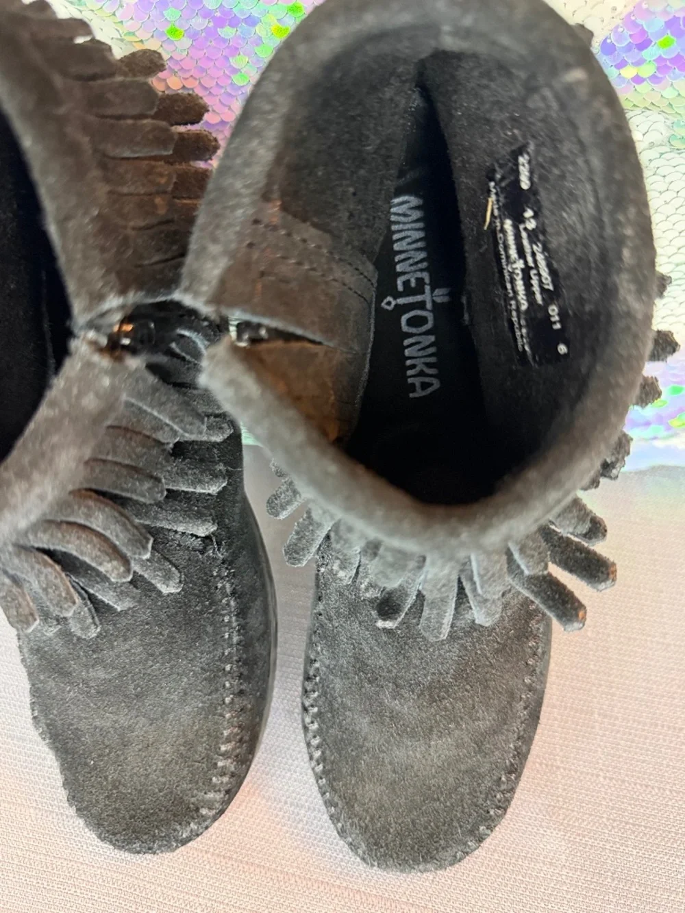 Minnetonka Black Double Fringe Side Zip Boot (Little Girls Size 13)